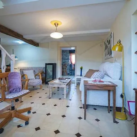 Casa Pedroarias Rodiles Apartment *