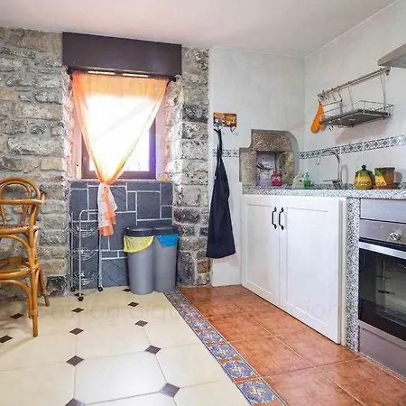 Casa Pedroarias Rodiles *